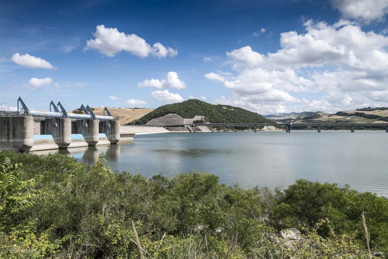 Viadotto Sul Lago Di Guardialfiera E Diga Del Liscione