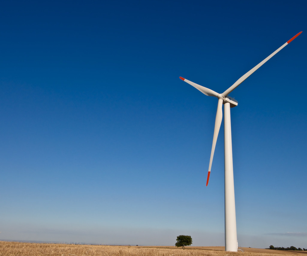 Lunitek Wind Turbine0